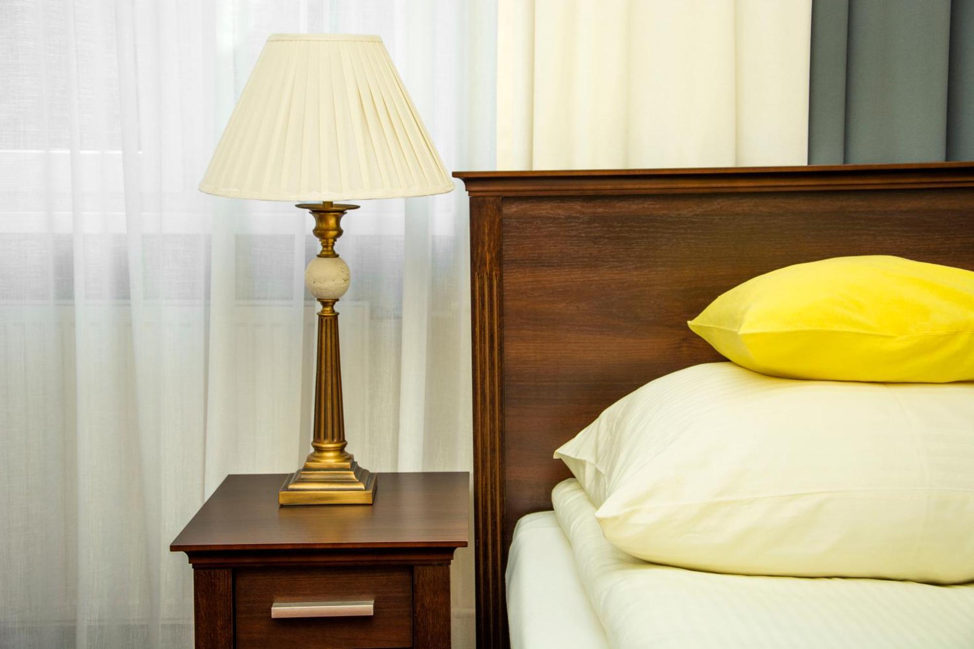 Bed and Breakfast Savoy à Spała Extérieur photo